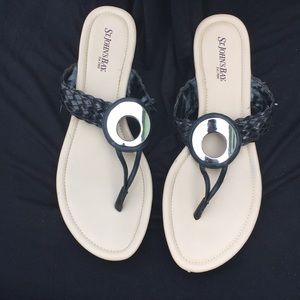Thong sandals (9)
